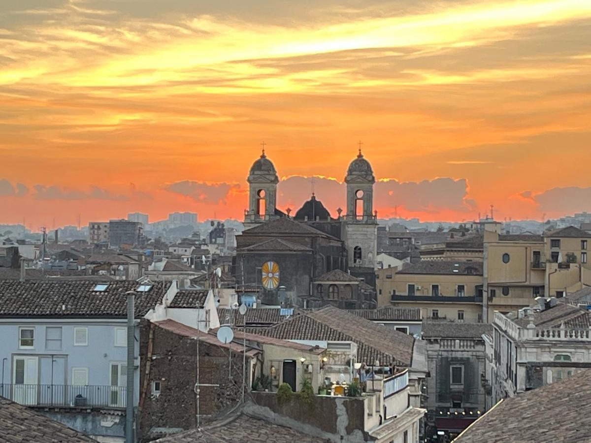 Апартаменты La Terrazza Di Sant'Agata Катания Экстерьер фото