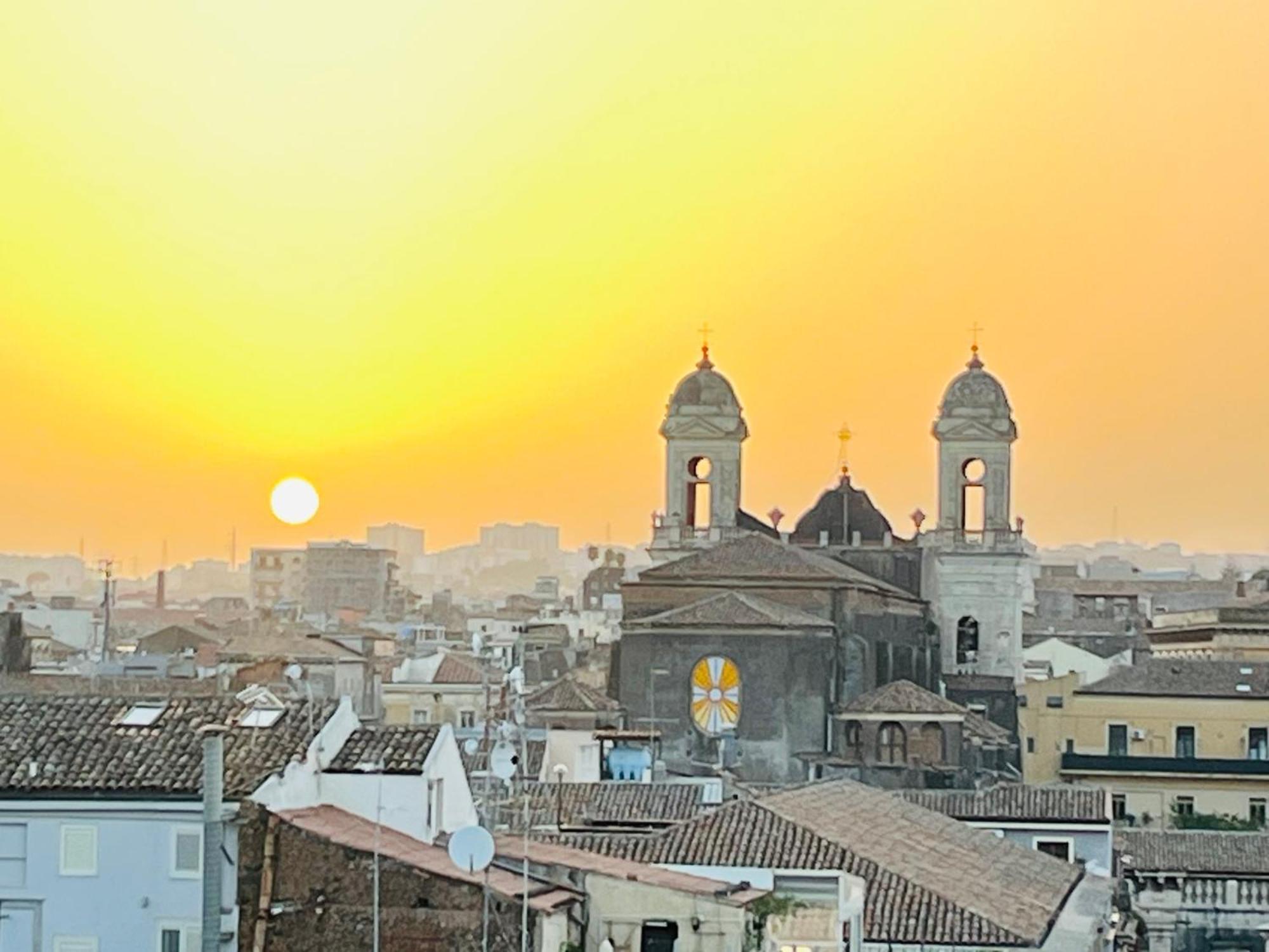 Апартаменты La Terrazza Di Sant'Agata Катания Экстерьер фото